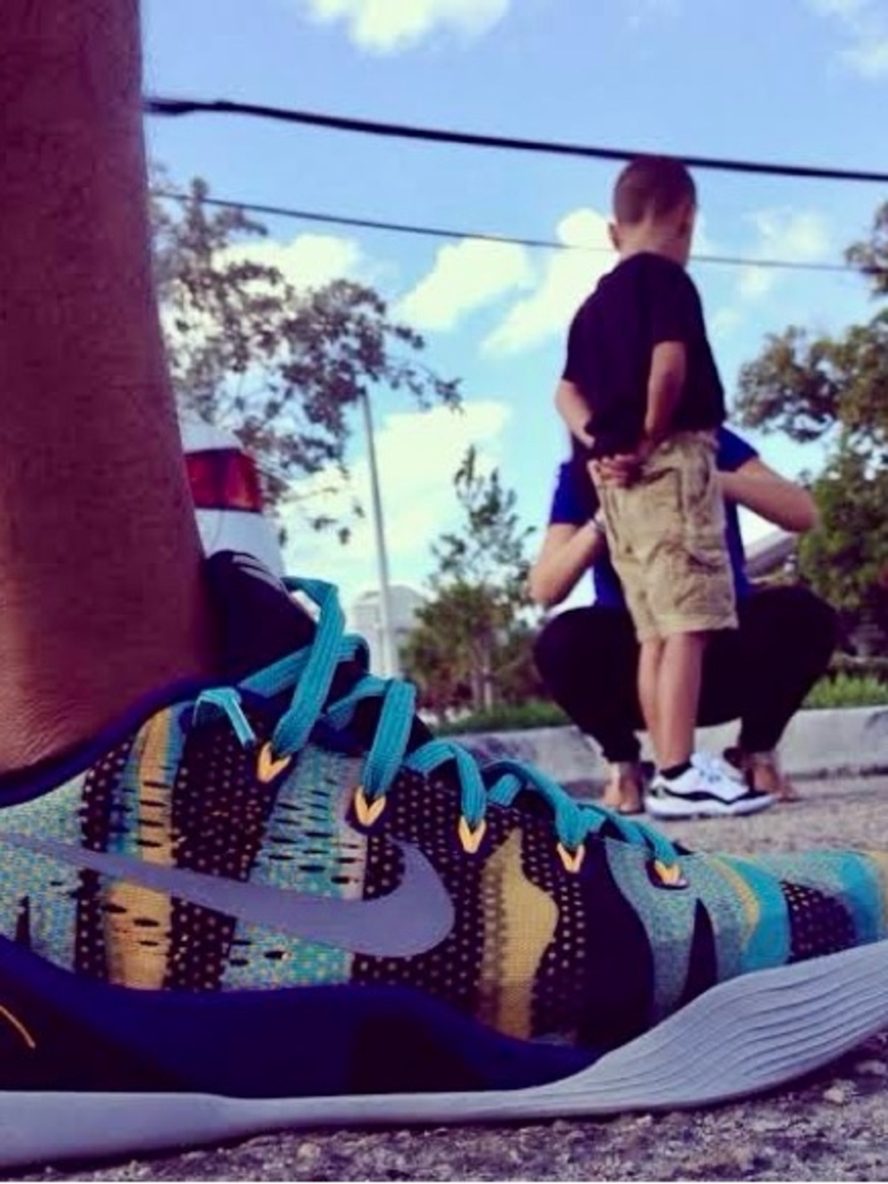 Nike Kobe 9 EM Low "Pop Art" /
"Unleashed"